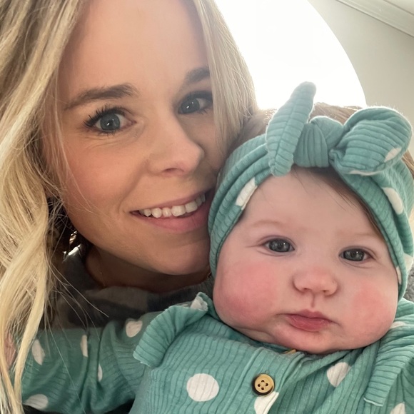 Meet your Posher, Madison - Picture 1 of 1